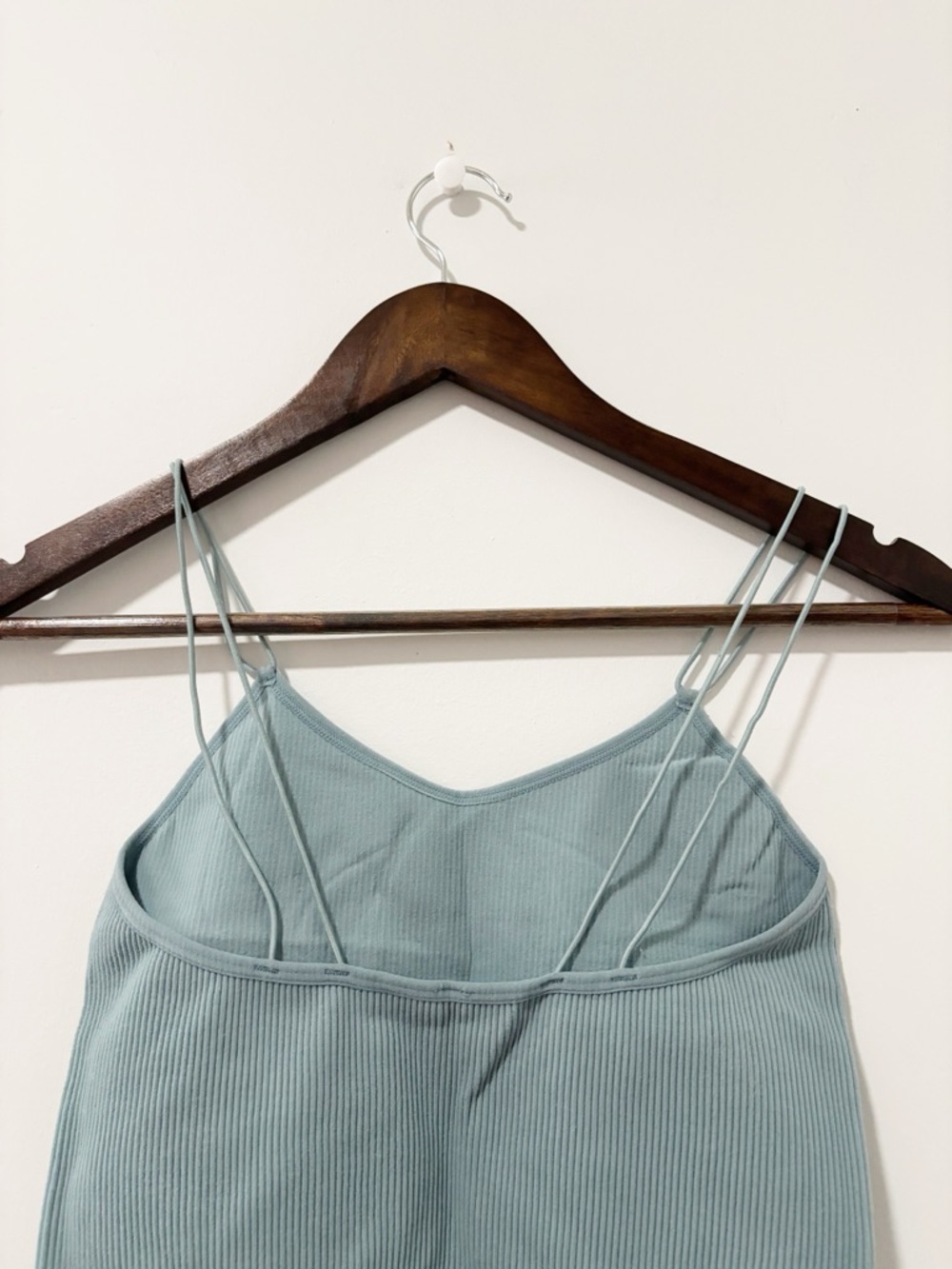 Zenana Outfitters Double Spaghetti Strap Ribbed Crop Top Womens Size L/XL Green - Picture 4 of 8